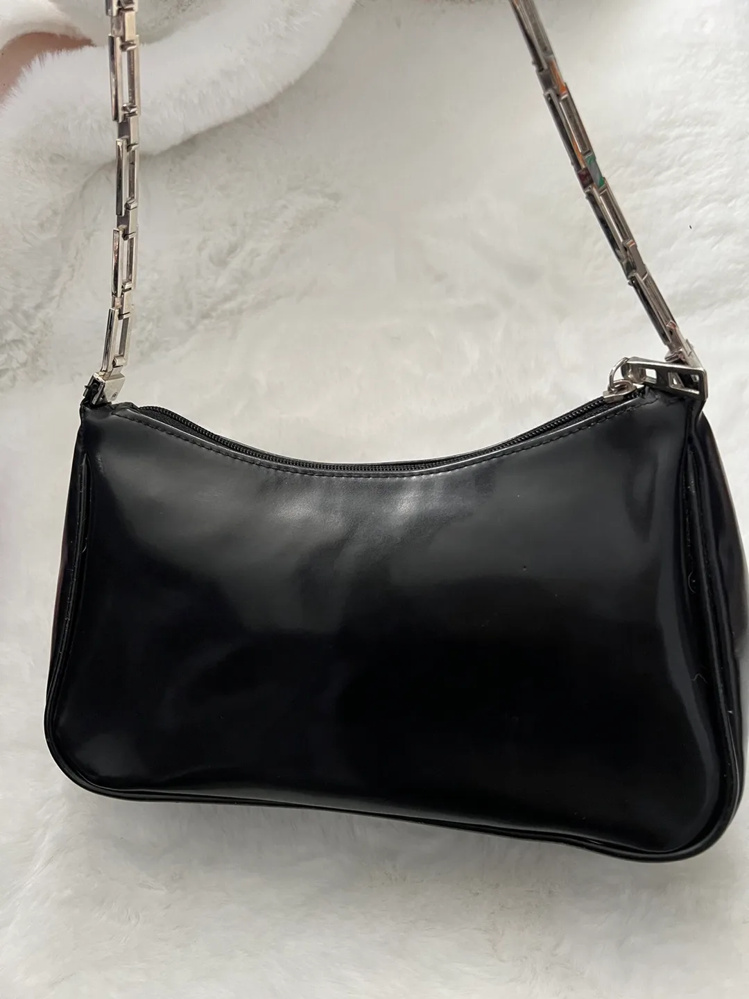 Black Shoulder Bag image indicator(4)