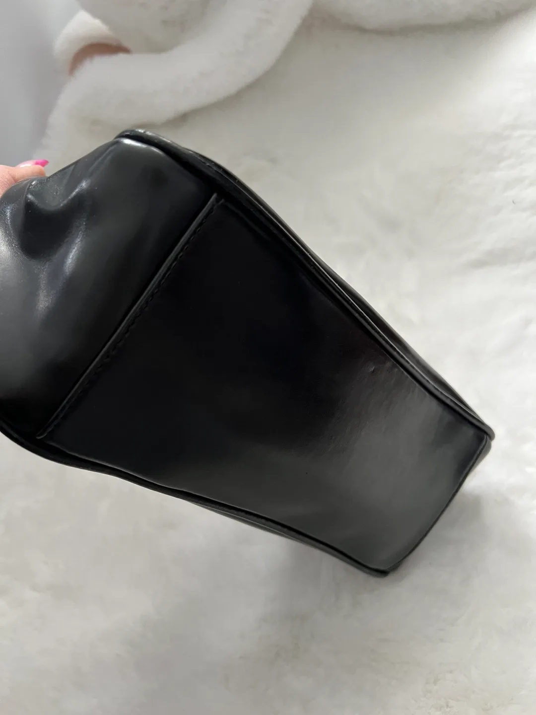 Black Shoulder Bag image indicator(6)