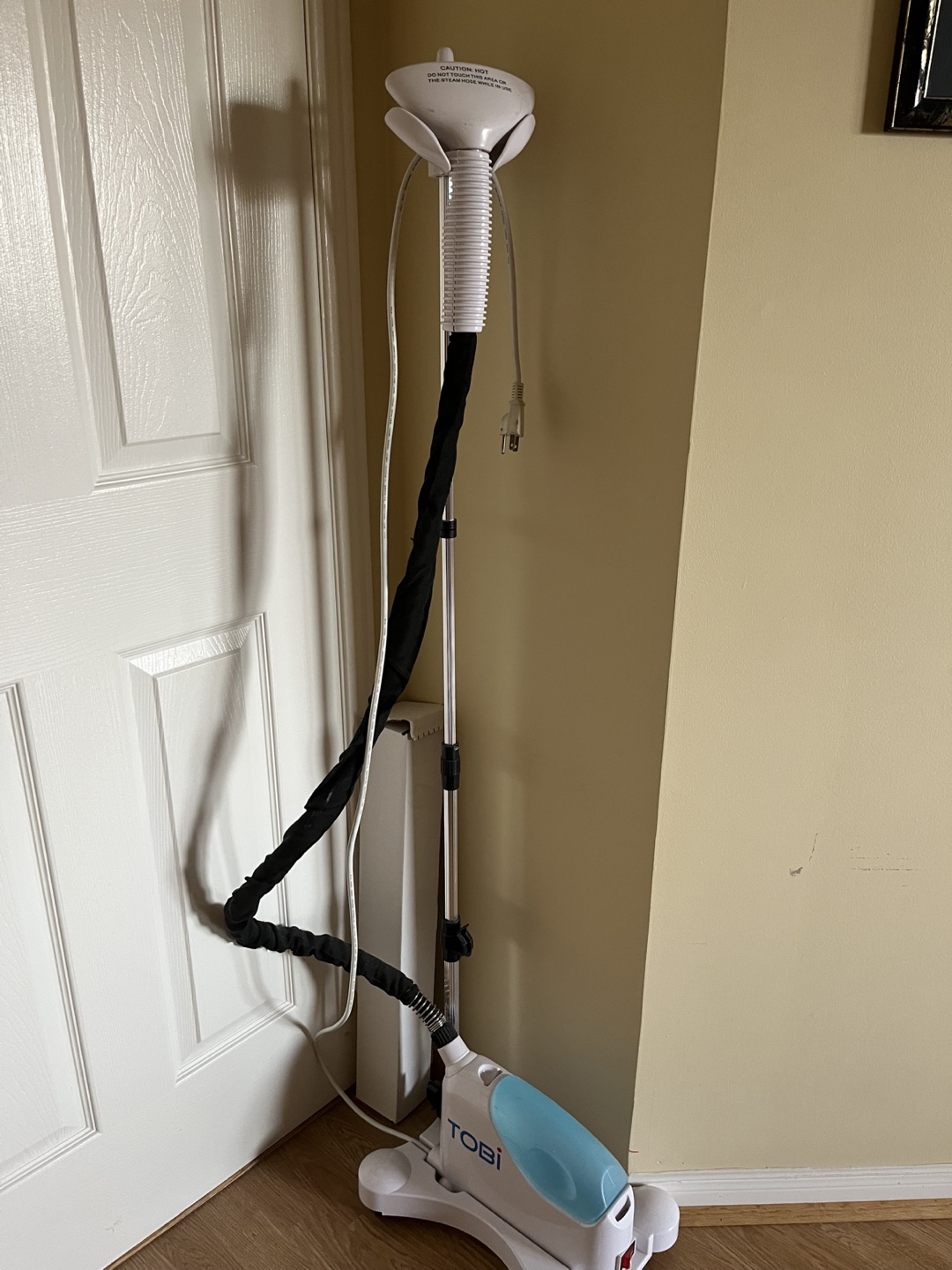 TOBI Garment Steamer - photo 2