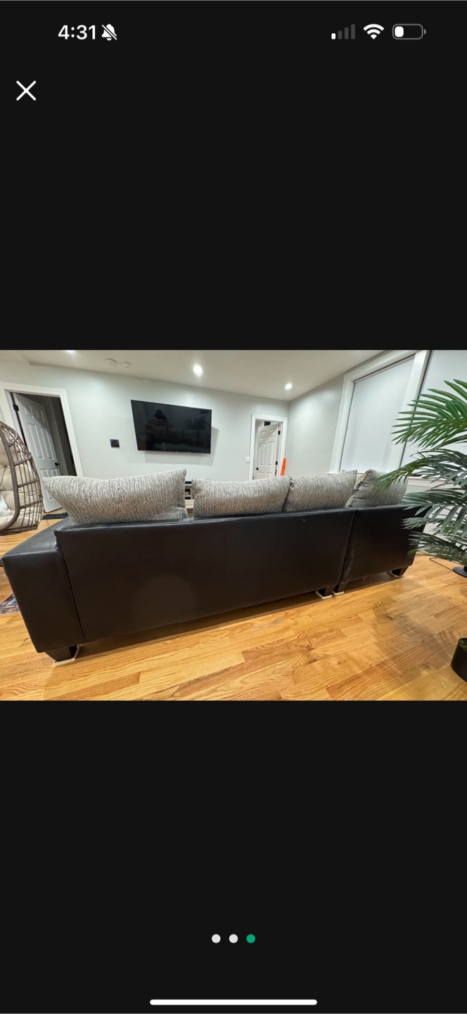 L-Shaped Couch - photo 2