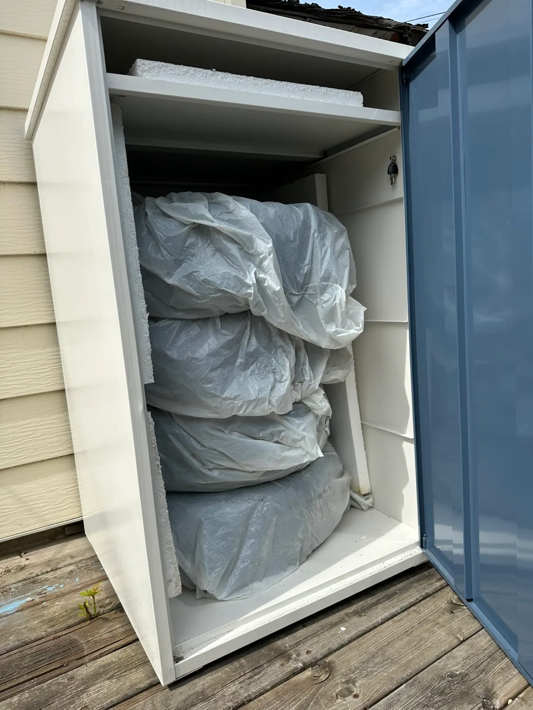 Outdoor Storage box - fit for tires thumbnail