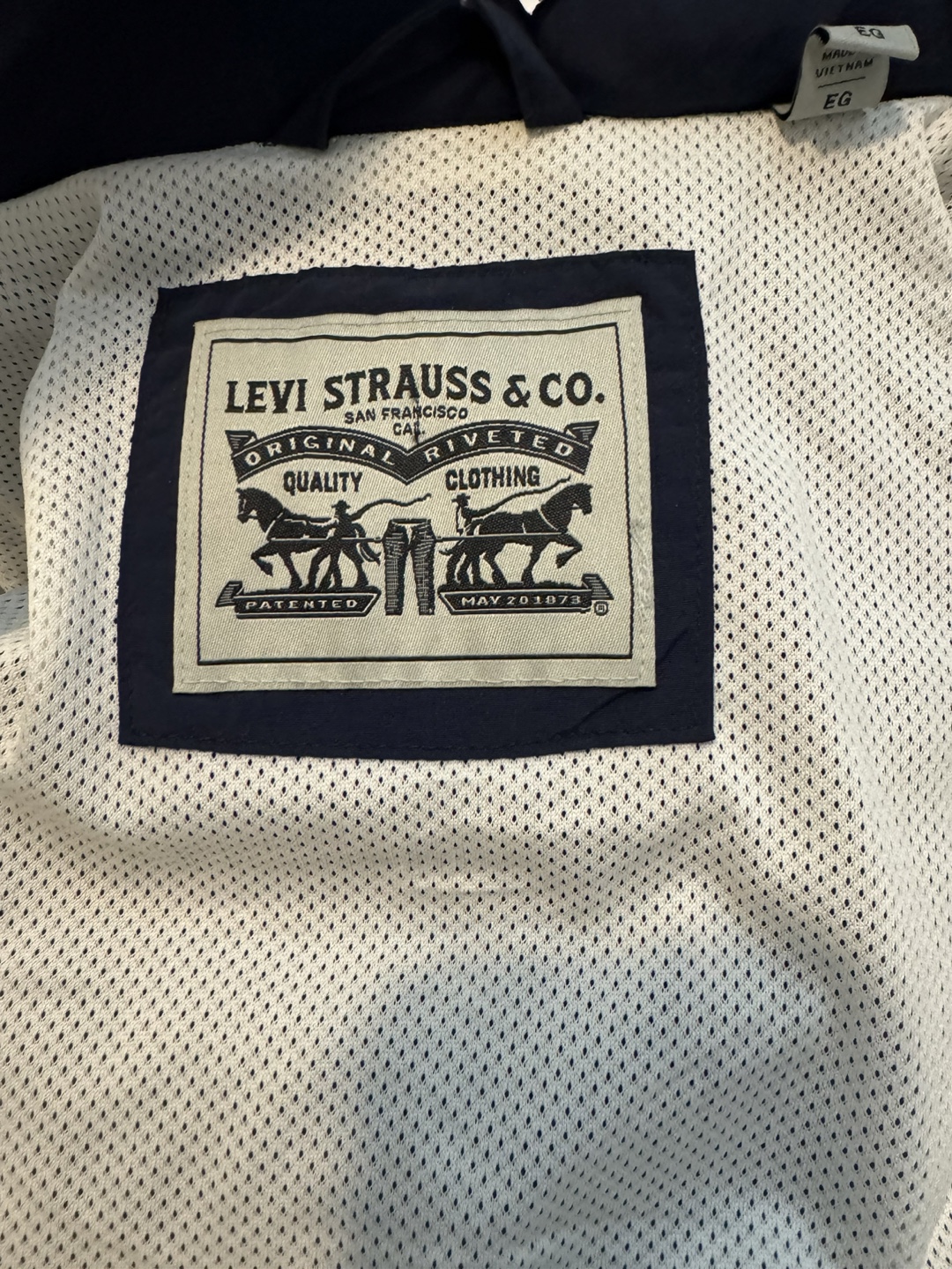 T-Shirts and Jackets - photo 3