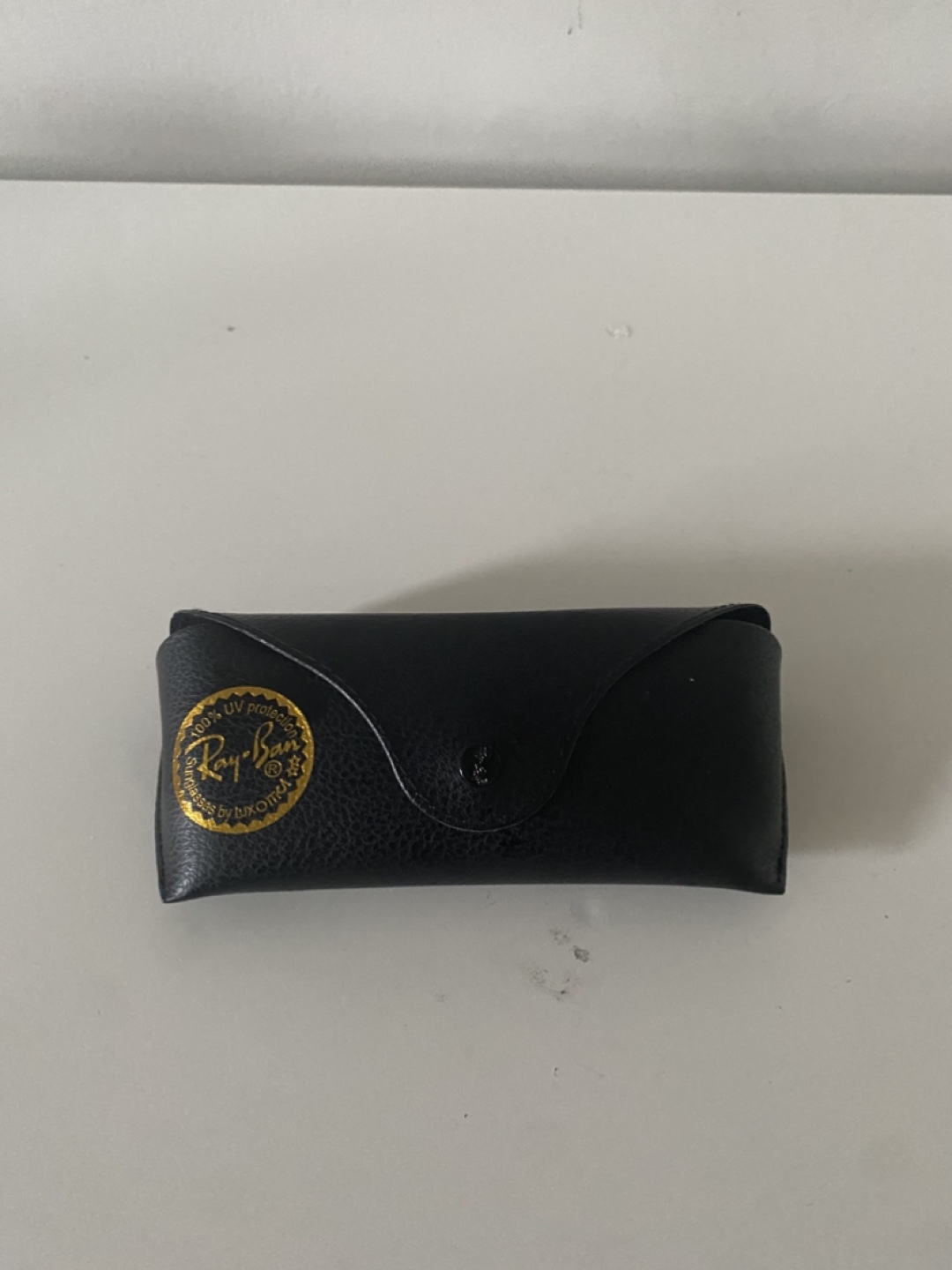 Brand new pair of Ray-Ban RB2140 Original Wayfarer Sunglasses