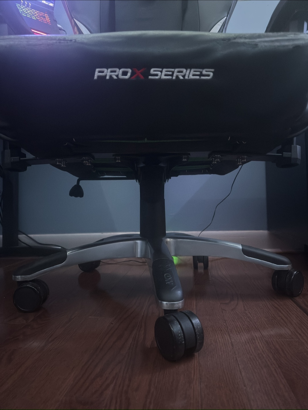AKRacing Gaming Chair - photo 4