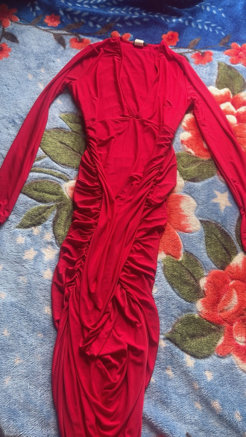 Forever 21 Red Ruched Dress - photo 3