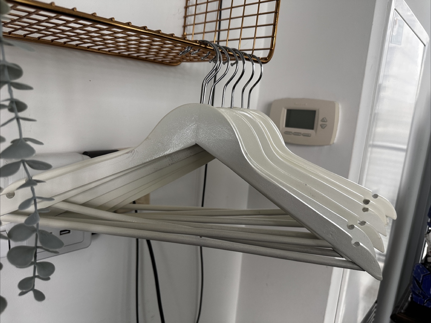 White Wooden Hangers (8) - photo 2
