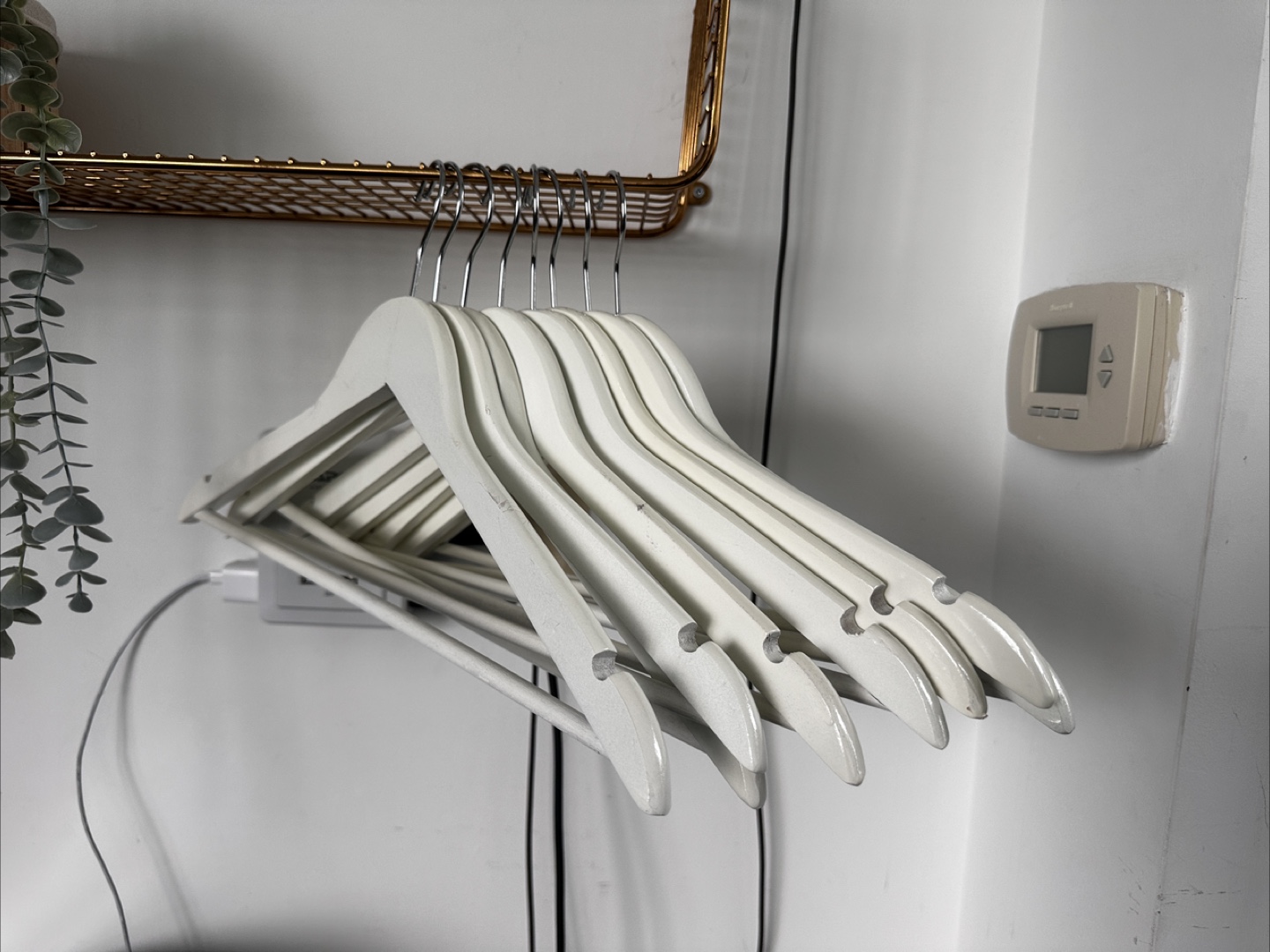 White Wooden Hangers (8) - photo 3