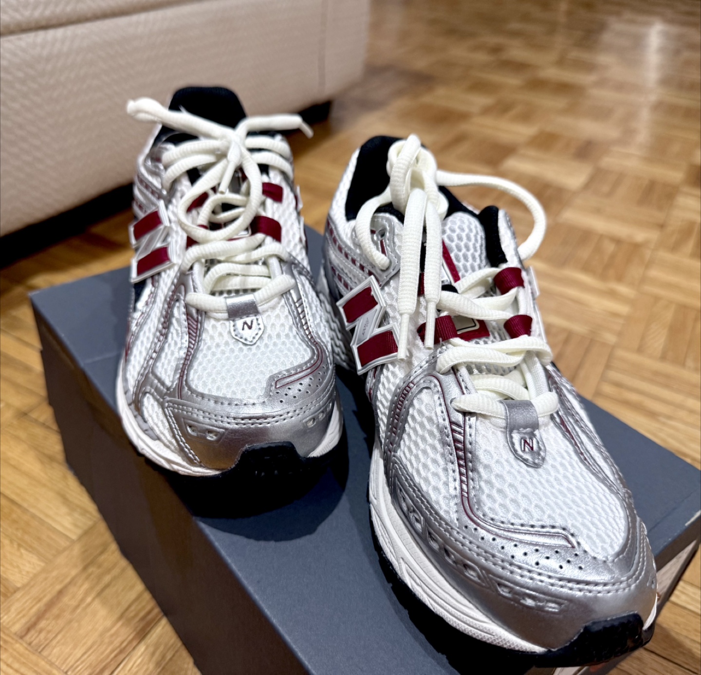 New Balance 1906R - White/Silver/Burgundy- BRAND NEW
