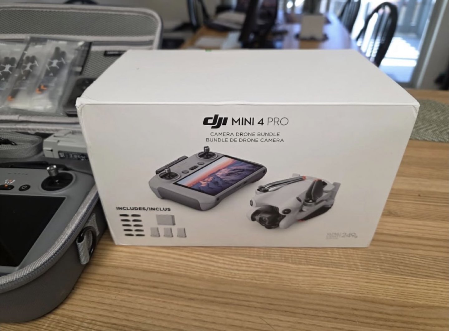 DJI Mini 4 Pro Fly More Combo - Like New Condition! - photo 5