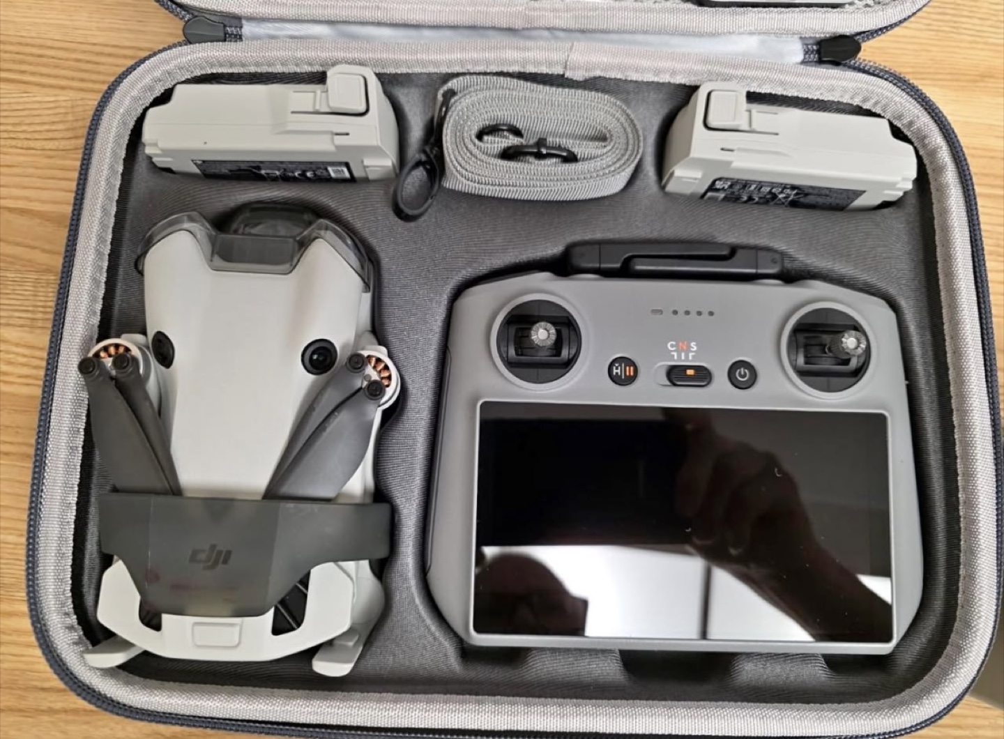DJI Mini 4 Pro Fly More Combo - Like New Condition!