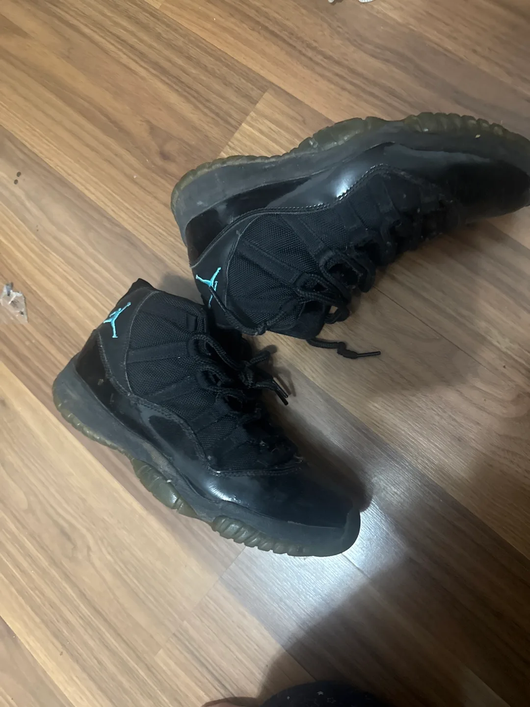 Air Jordan 11 Black Sneakers image indicator(4)