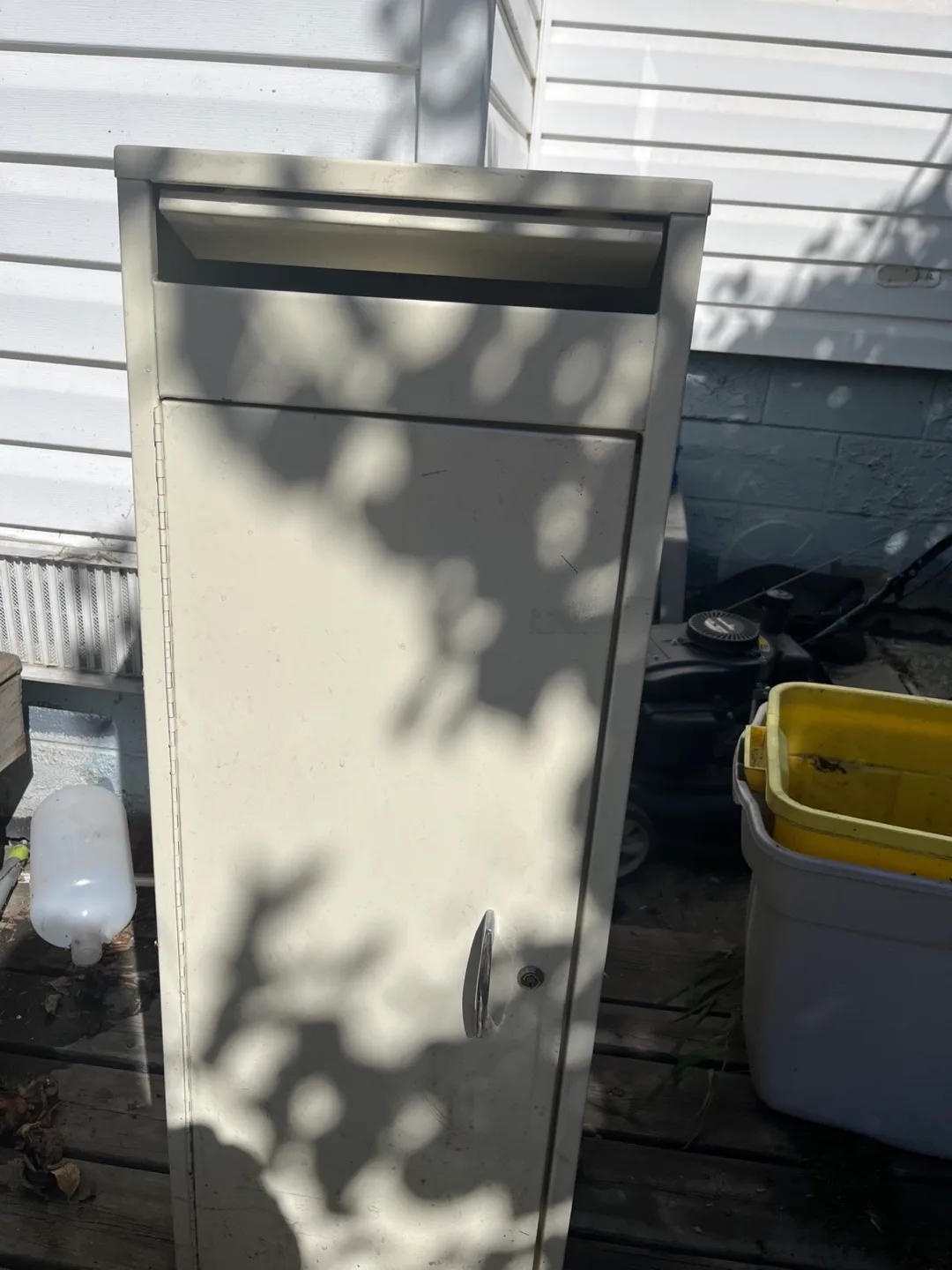 Tall cabinet thumbnail
