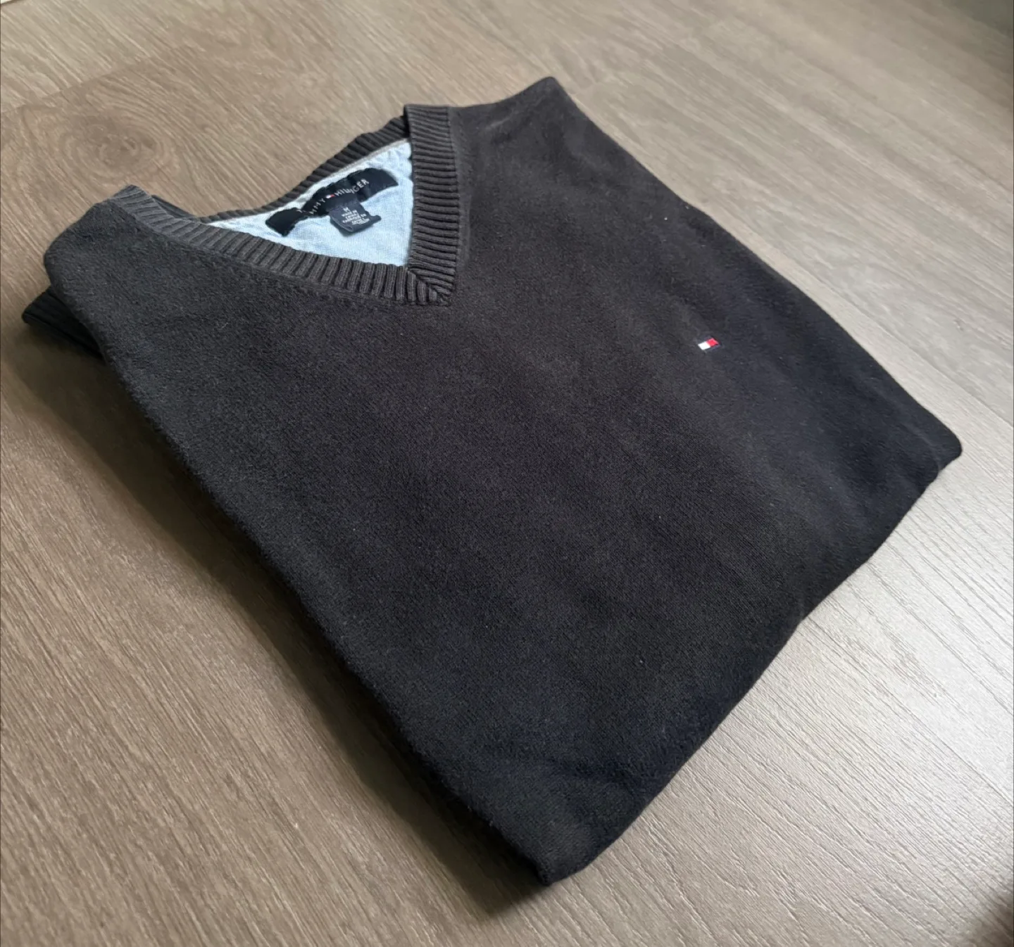 Tommy Hilfiger V-Neck Sweater image indicator(2)