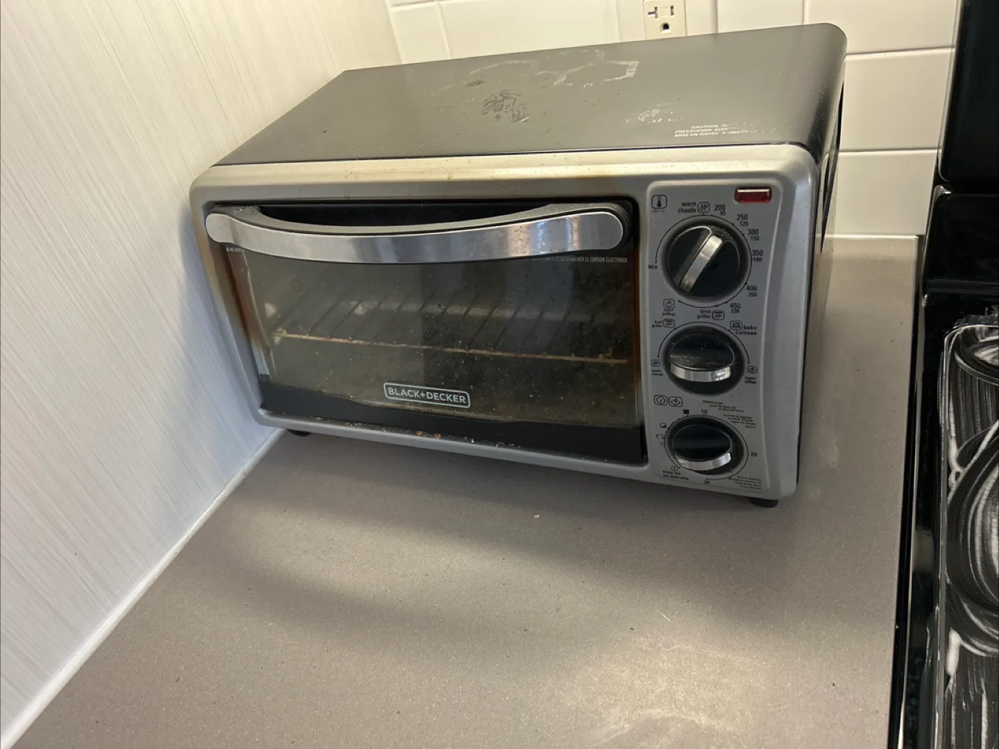 Black and Decker Toaster Oven thumbnail