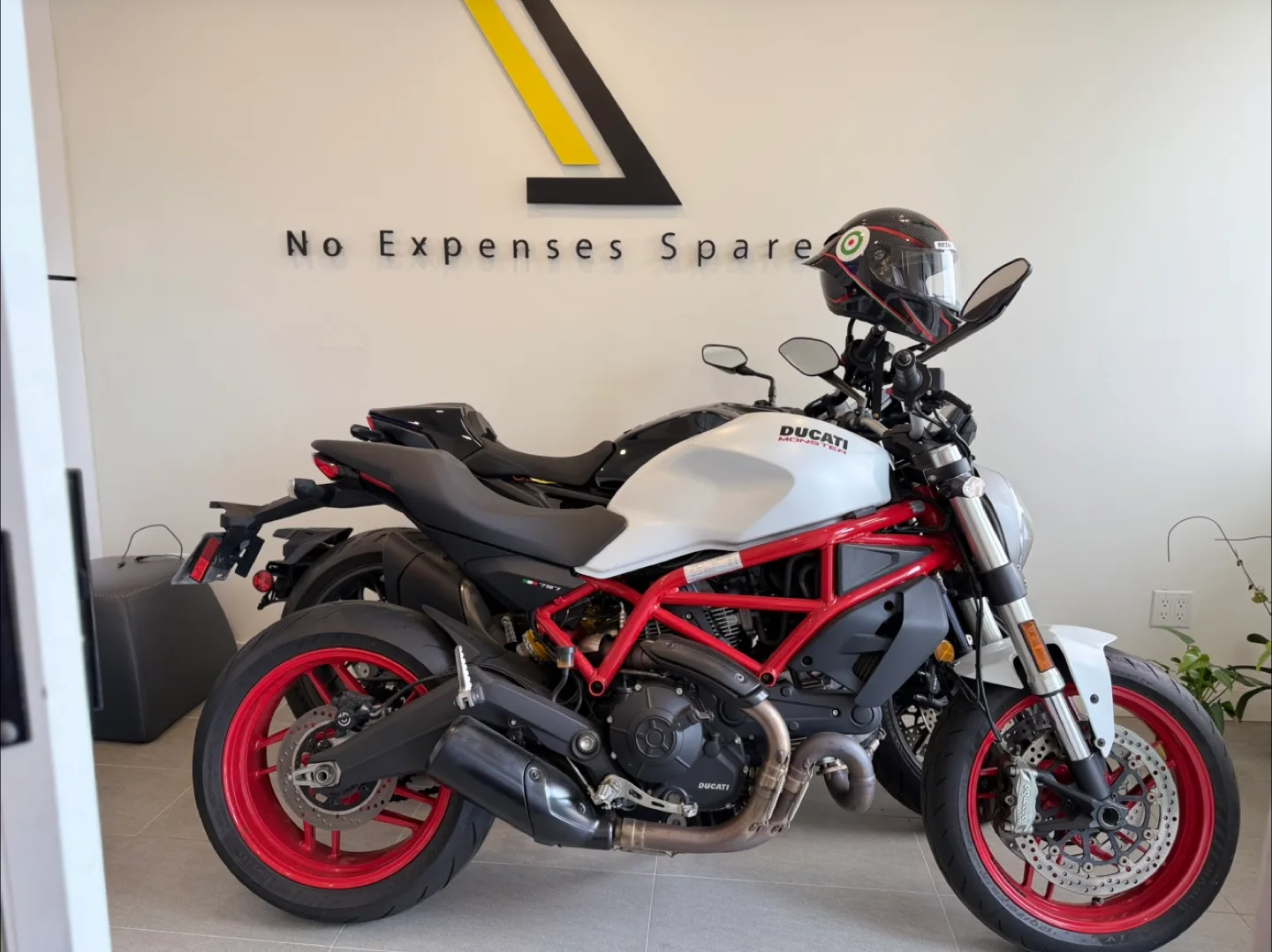 2017 Ducati Monster 797 thumbnail
