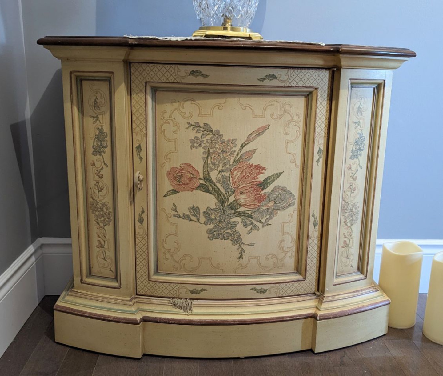 Classy Storage Table