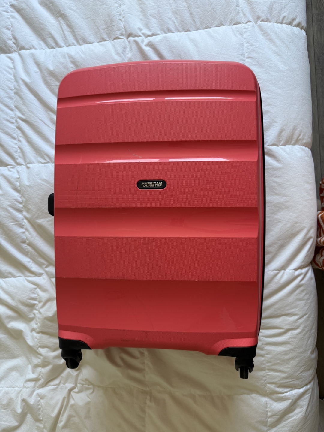Coral Rolling Suitcase