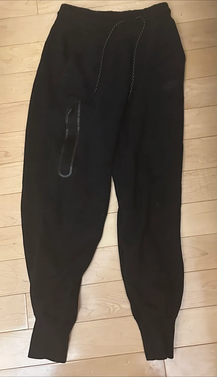 Nike Tech Fleece Pants image indicator(2)