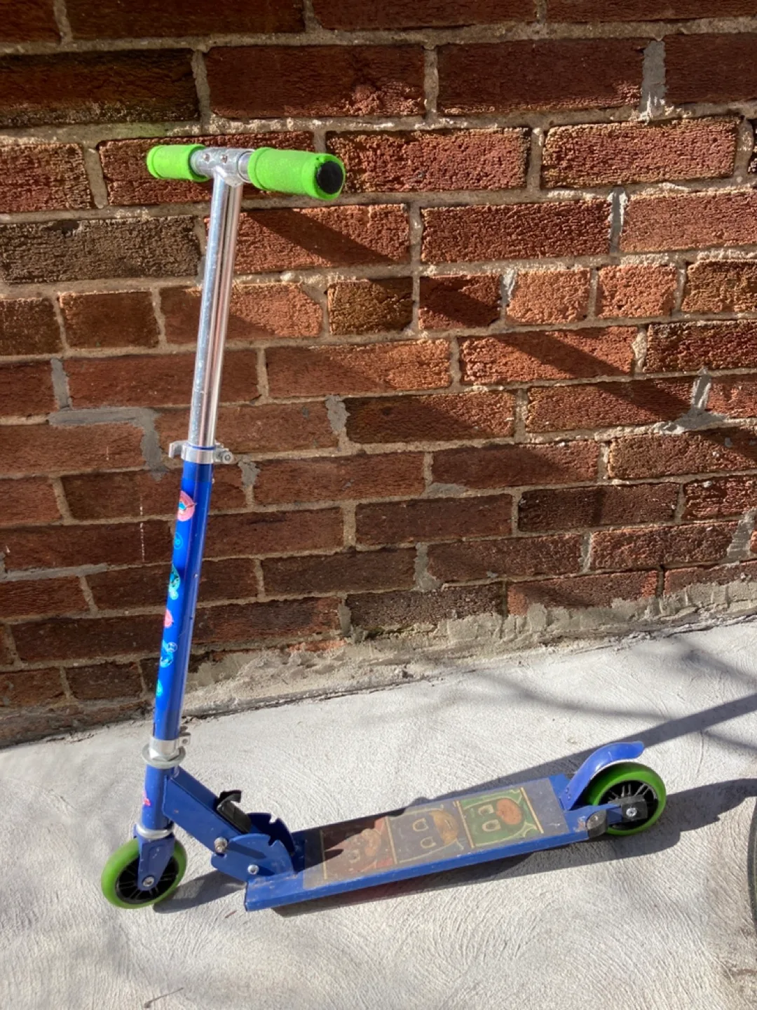 Kids scooter thumbnail