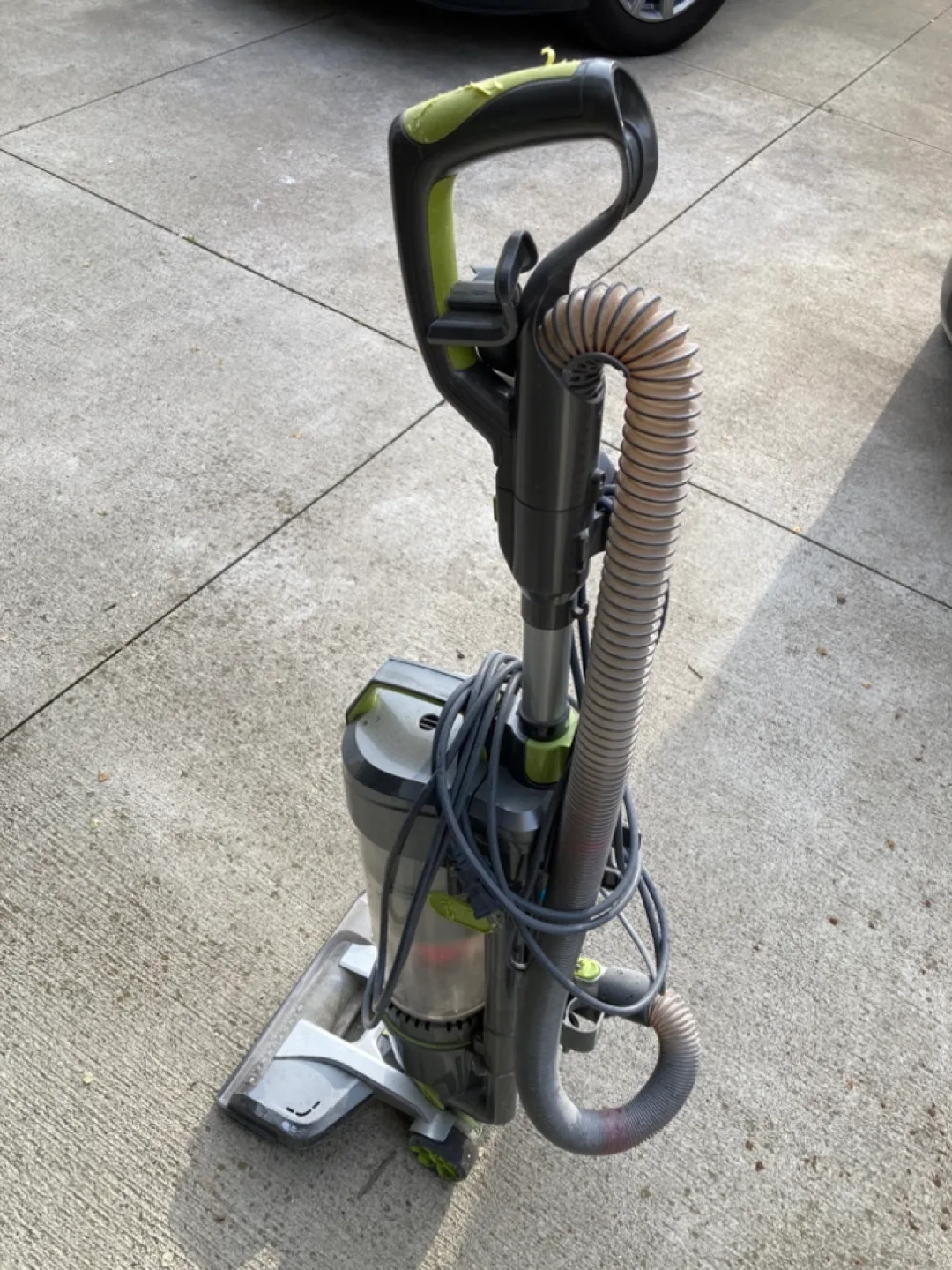 Upright Vacuum Cleaner - Hoover thumbnail