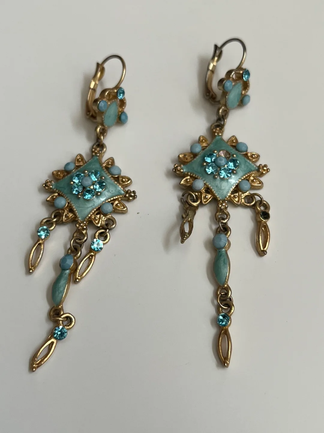 Assortment of Earrings image indicator(7)