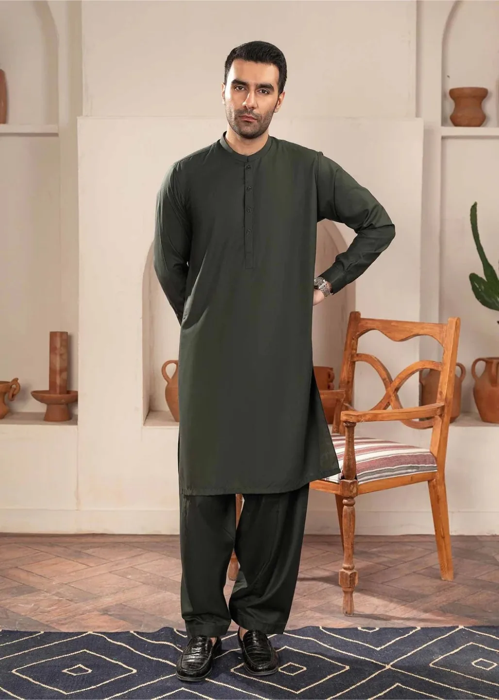 Men's Solid Kurta Set thumbnail