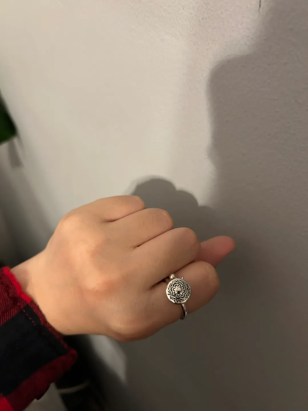 Silver Ring fidget, spinner, anxiety, stress relief ring image indicator(2)