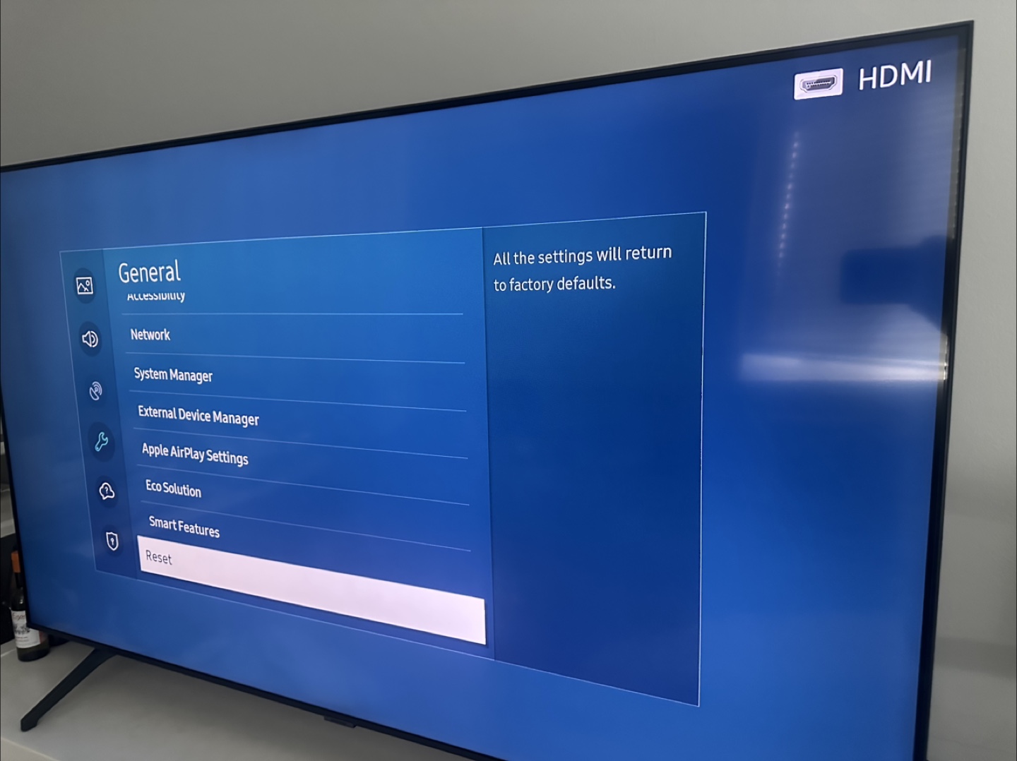 Samsung 50-inch Smart TV - photo 3