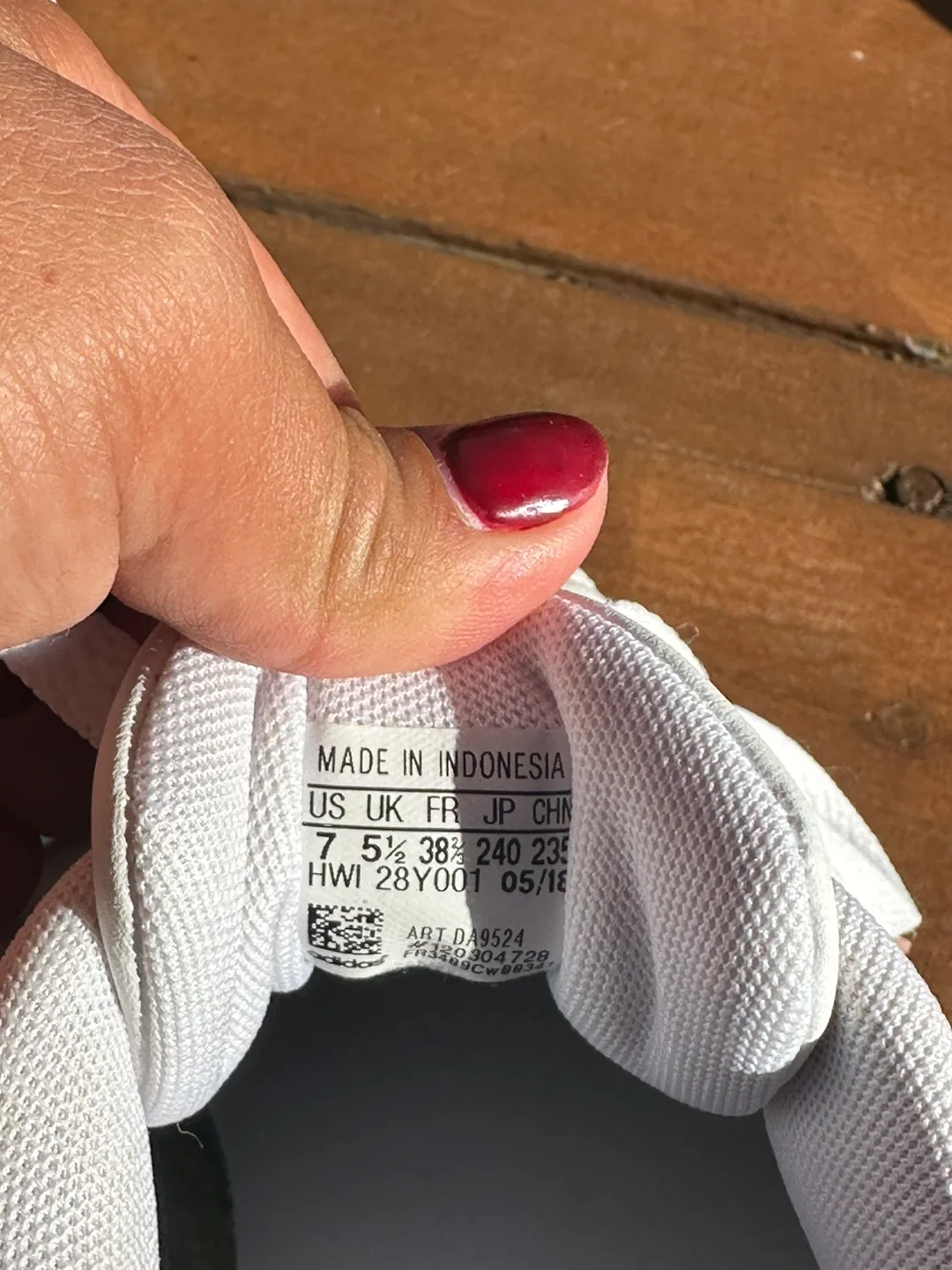 Adidas White Sneakers image indicator(2)