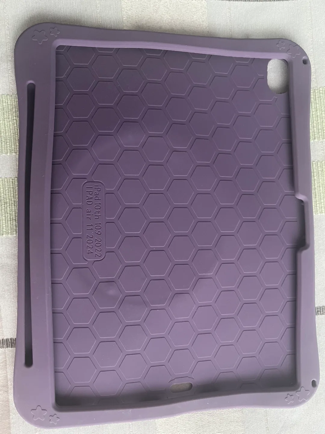 Kuromi iPad case for iPad 10th 10.9 and 11 image indicator(3)