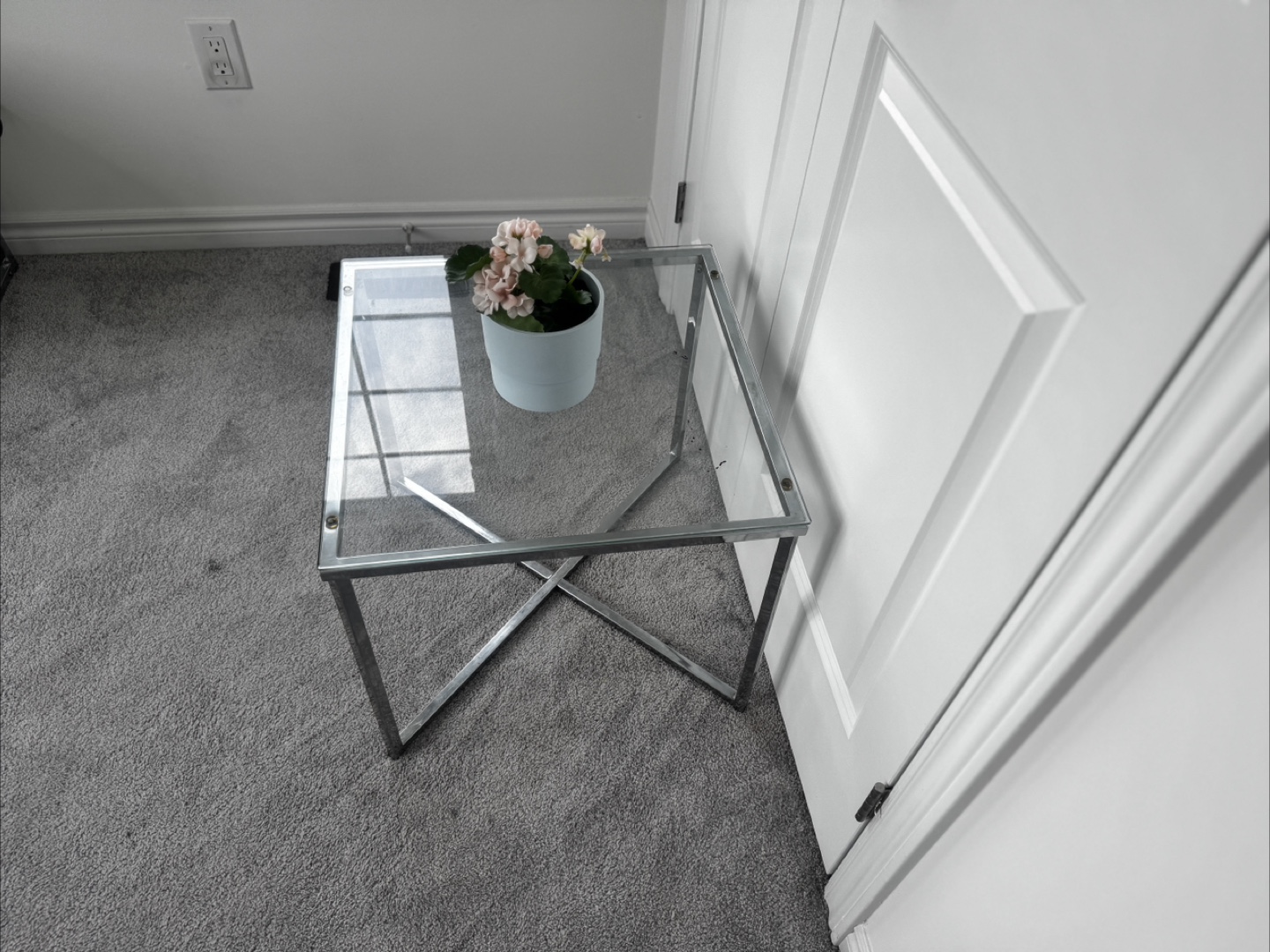 Glass top table with metal frame - photo 2