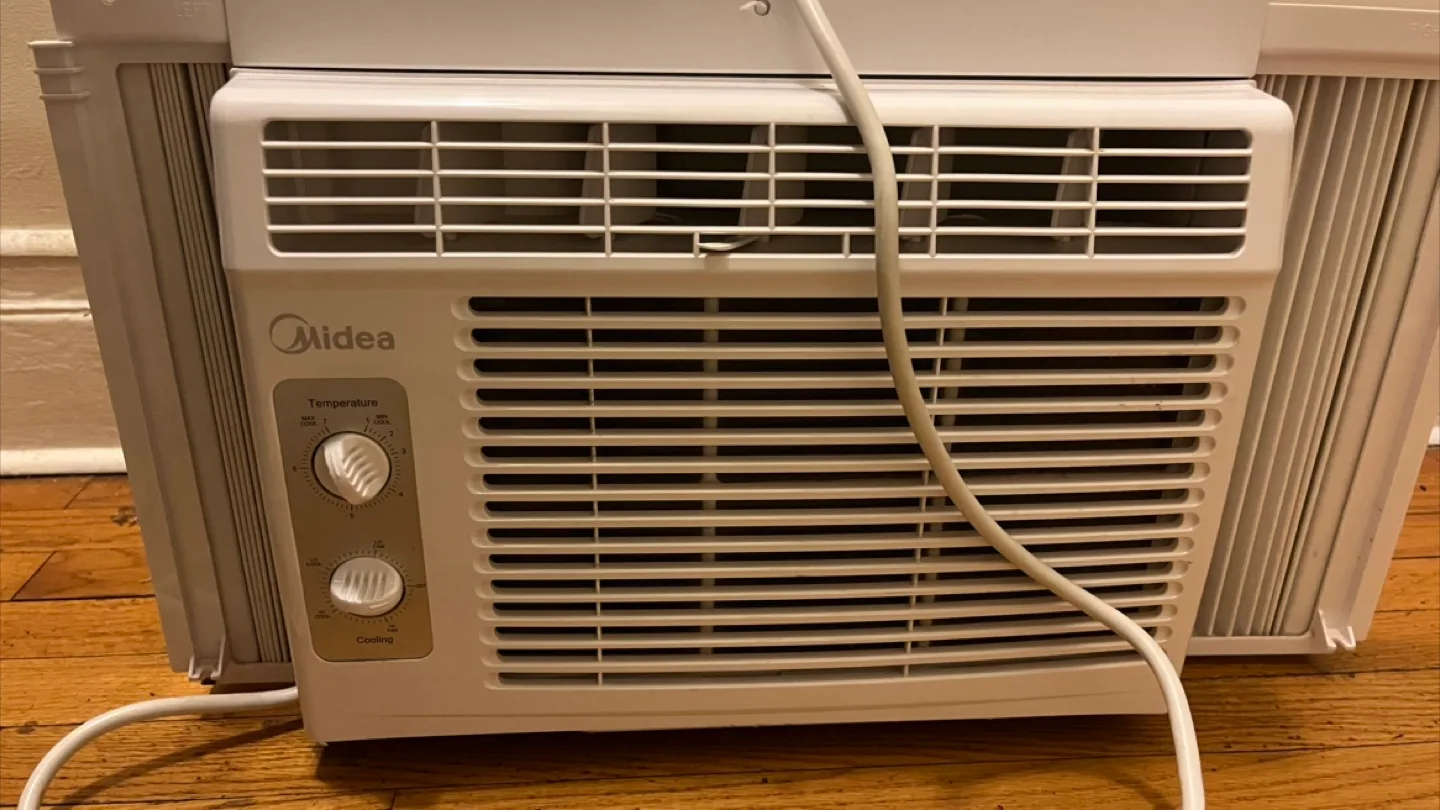 Midea Air Conditioner thumbnail