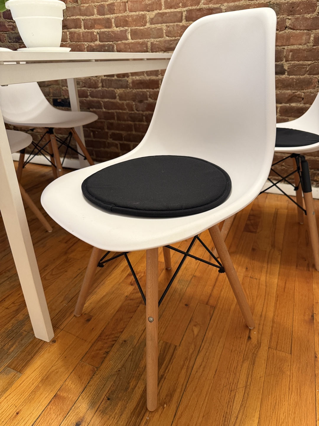 Dining Table with Chairs - photo 3