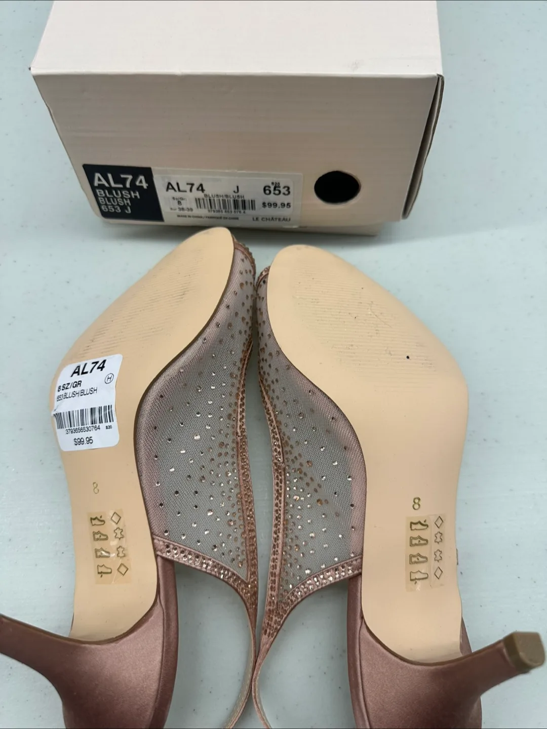 *New* Le Chateau Blush Heels - Size 8 image indicator(3)