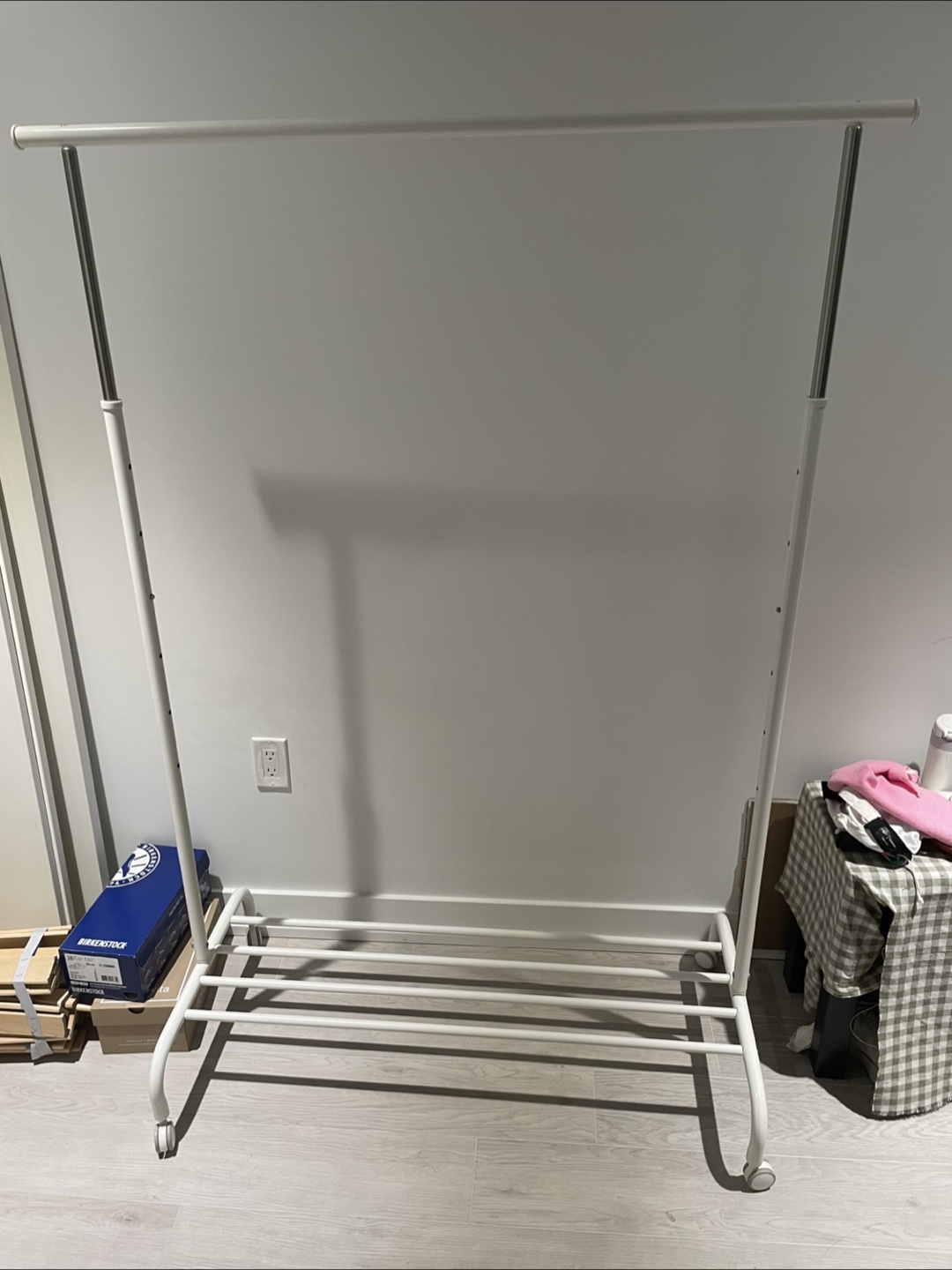White clothing rack Ikea Rigga