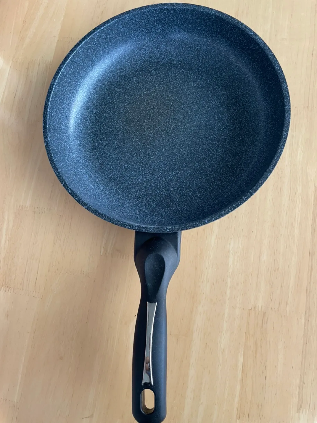 MOVING SALE: Ceramic cast aluminum non stick wok frying pan thumbnail