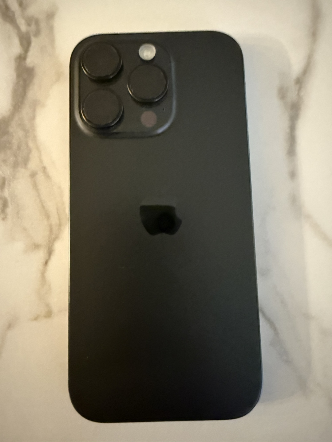 Iphone 16 pro Apple Black Smartphone Price is Firm - photo 3