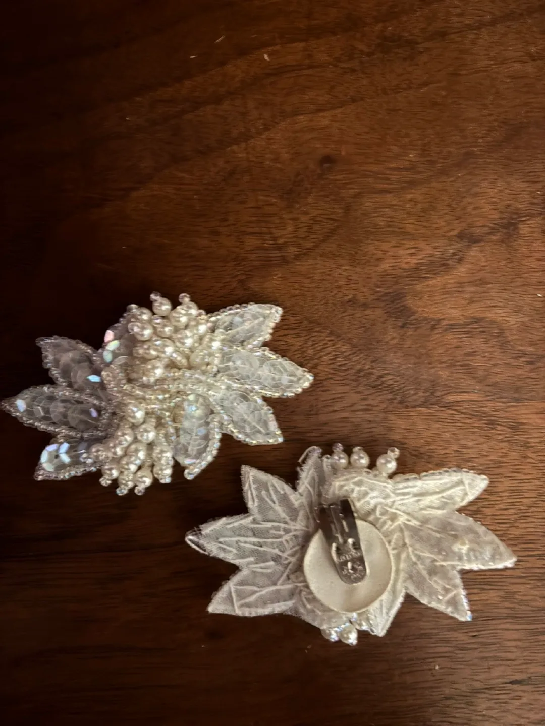 White lace and pearl shoe clip-ons image indicator(2)