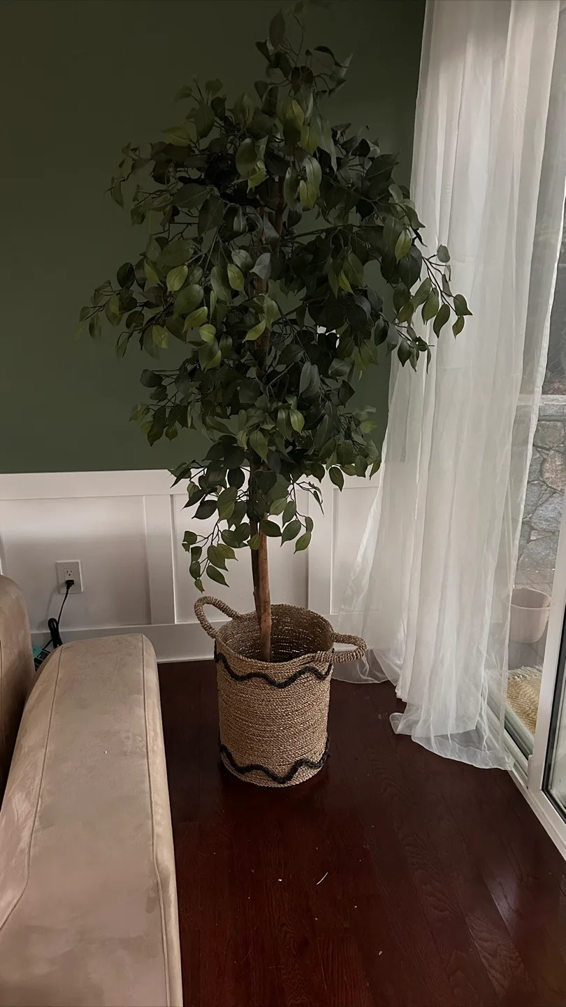 Artificial plant with woven basket thumbnail