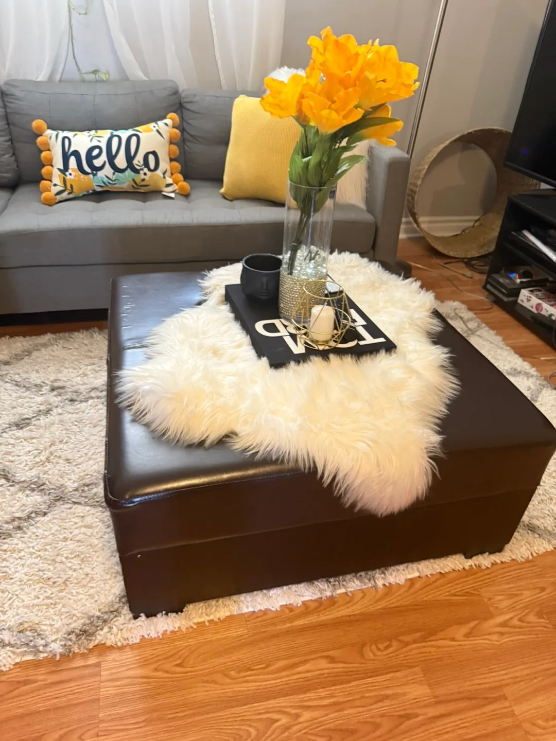 Brown Leather Ottoman With Storage thumbnail