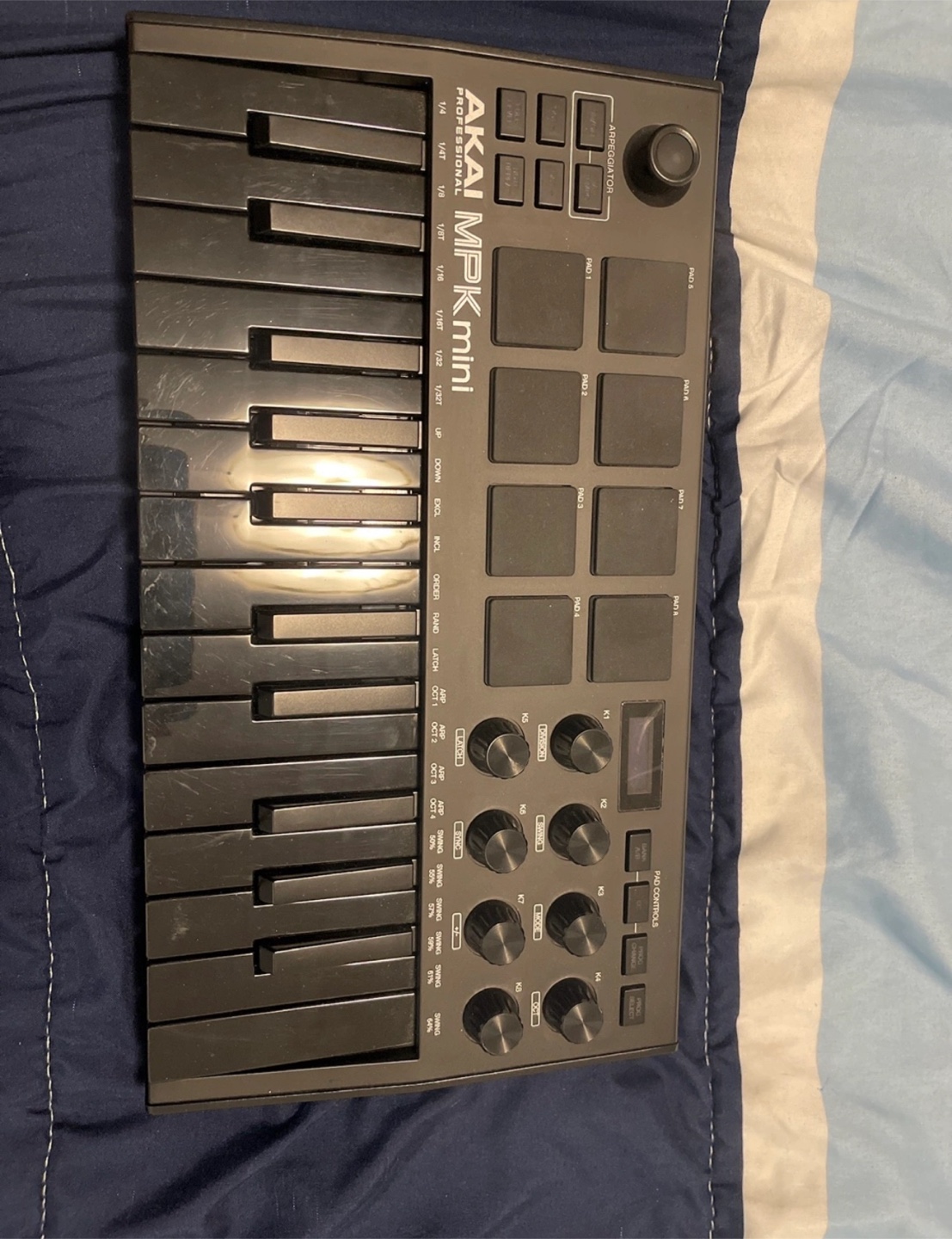 Akai MPK mini MIDI Keyboard
