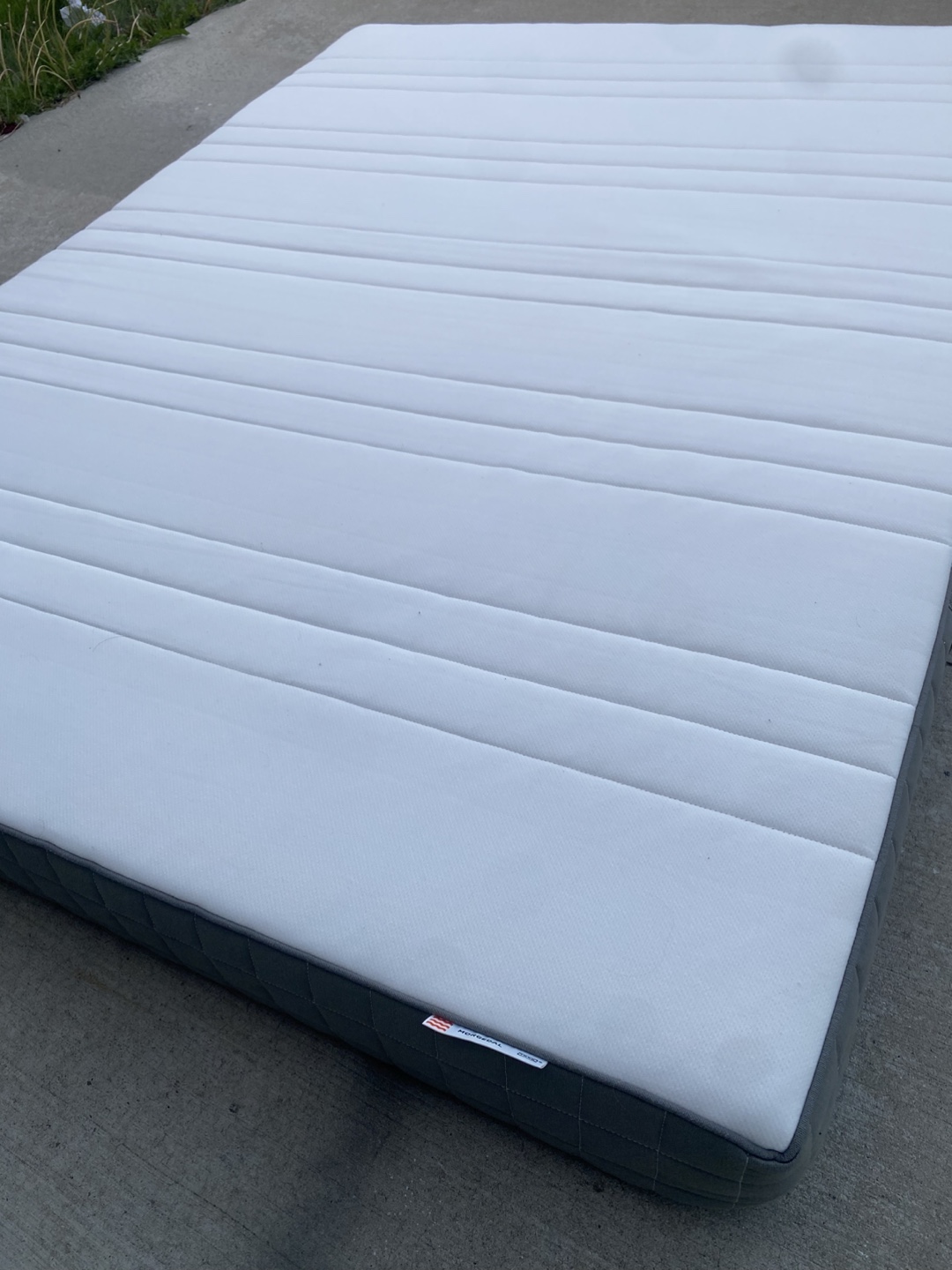 Free delivery new queen mattress - photo 3