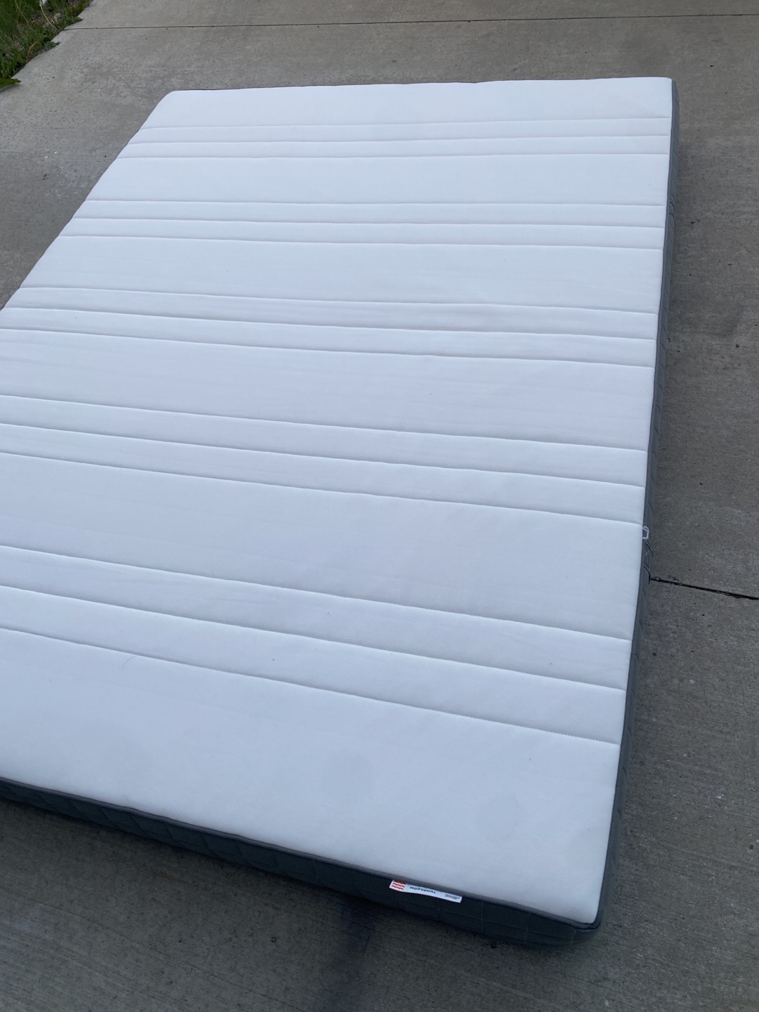 Free delivery new queen mattress