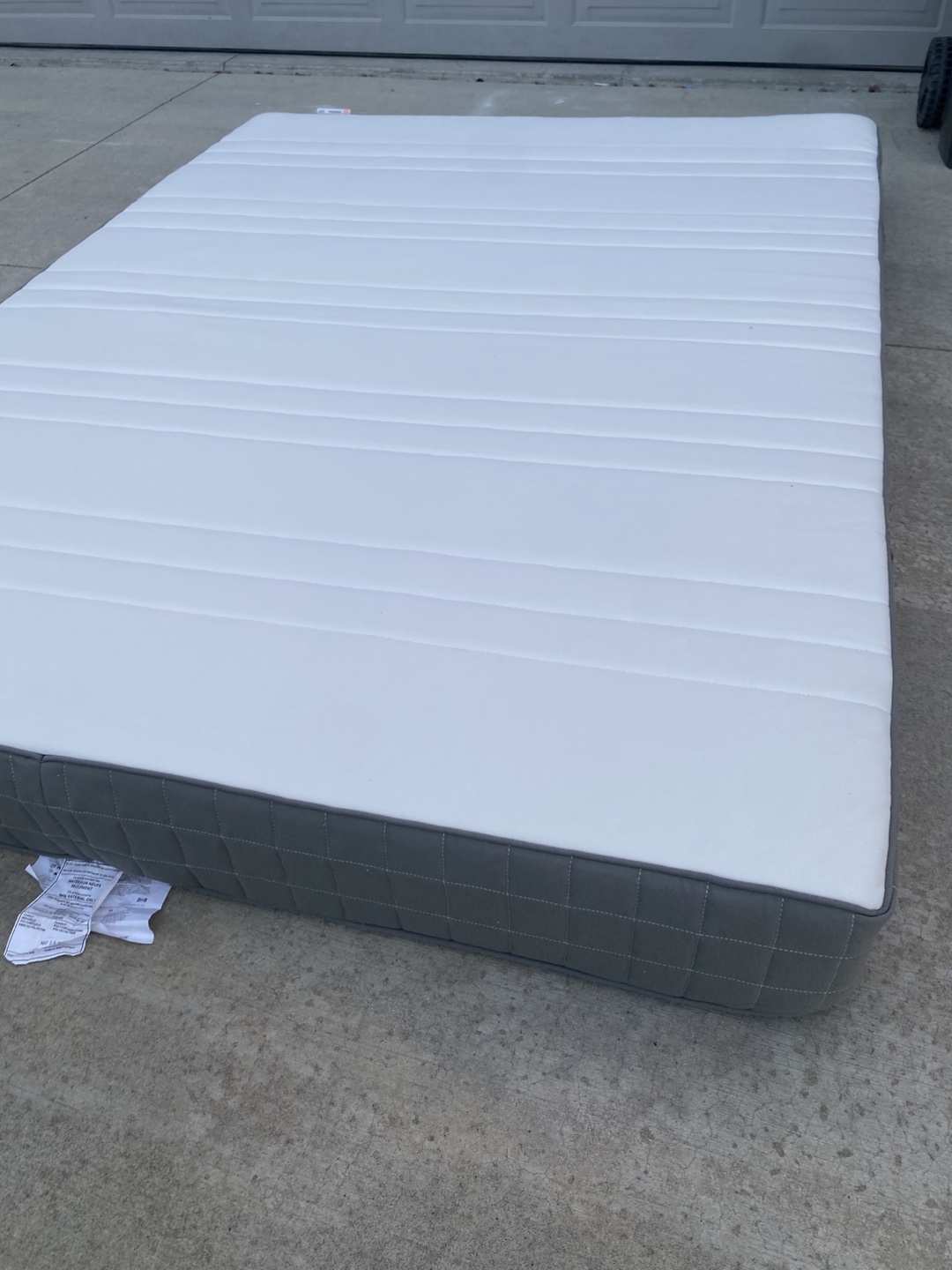 Free delivery new queen mattress - photo 4
