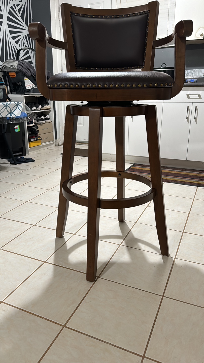 Bar Stool with Arms - photo 2