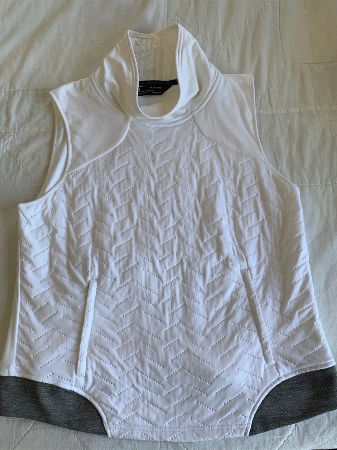 Under Armour Vest - Womens XL ColdGear Reactor Zip Pockets thumbnail