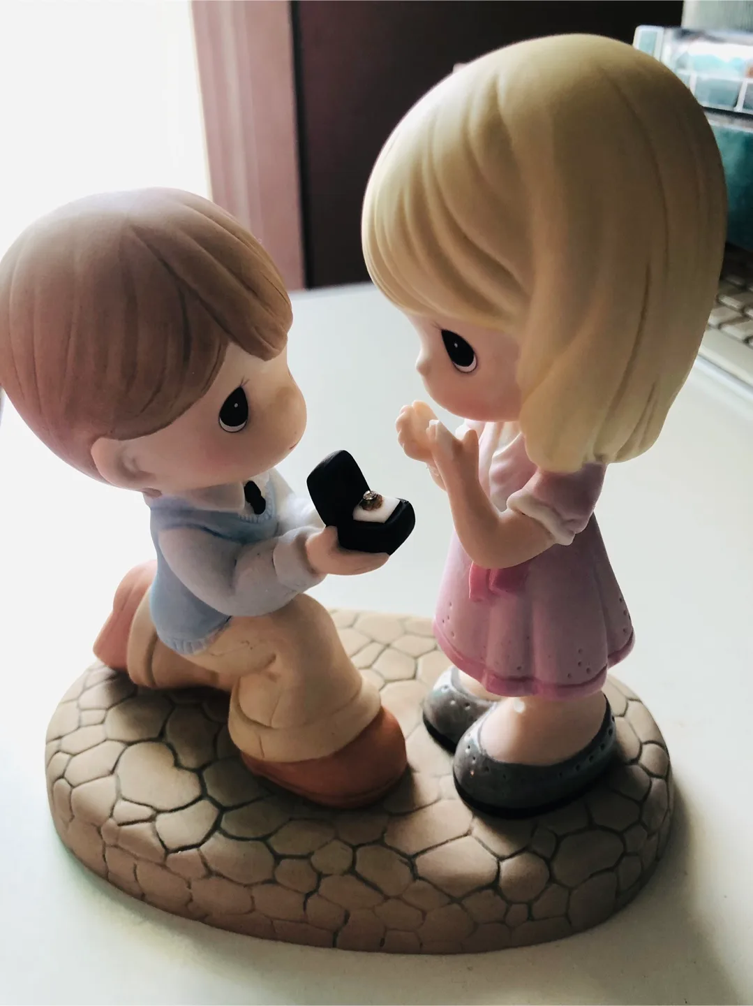 💍FREE✨Precious Moments Proposal Figurine thumbnail