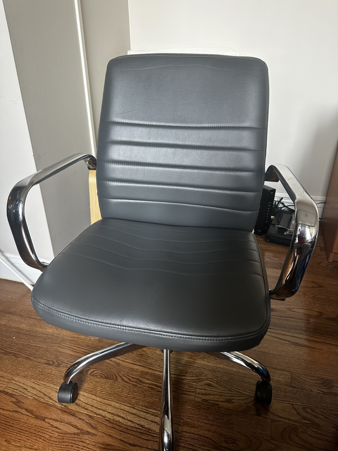 Gray Office Chair - photo 2