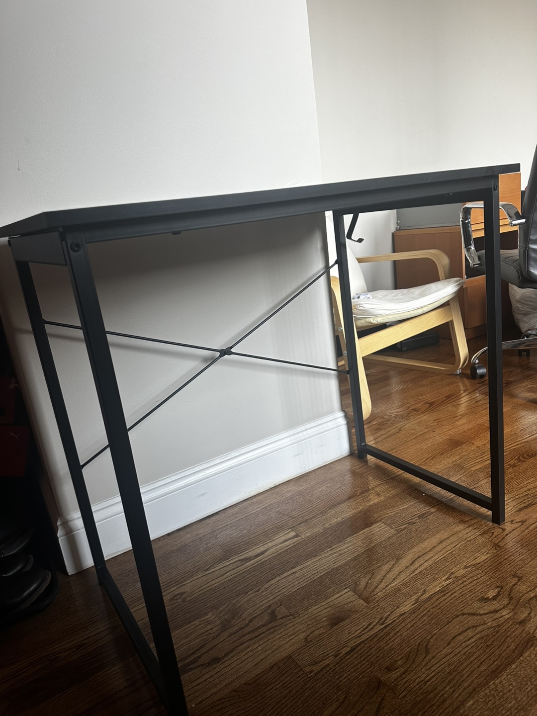 Black Modern Desk
