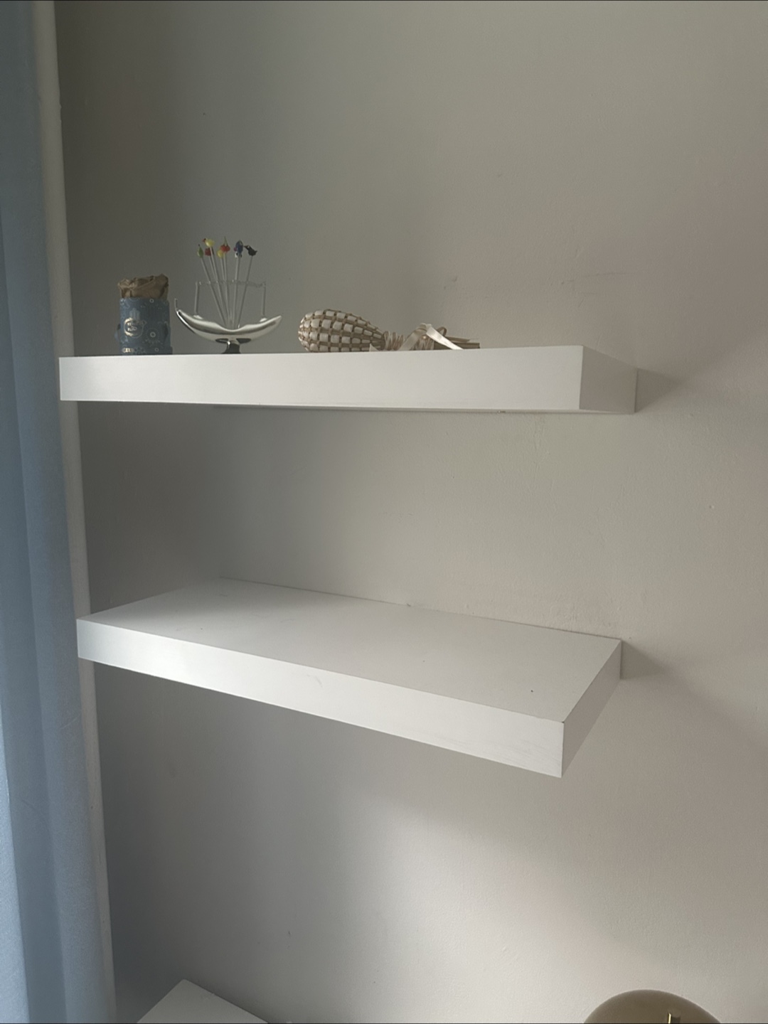 Set of 2 White Floating Shelves